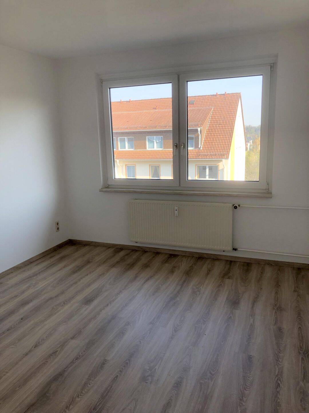 Attrakktive 3-Raum Wohnung mit Balkon und Stellplatz – Chemnitz – Vorschaubild 9