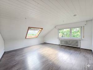 Über den Dächern von Stuttgart-Süd: Gemütliches DG-Juwel mit Balkon und Traumaussicht! – 70199 Stuttgart – Vorschaubild 2