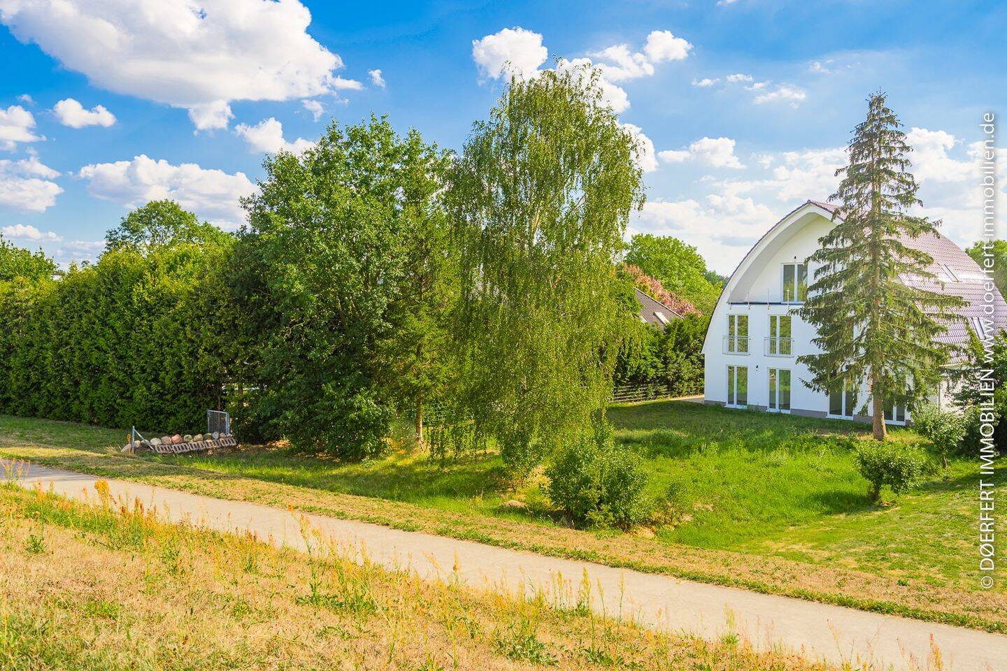 Tespe | Große helle Doppelhaushälfte auf 3 Ebenen mit 2 Balkonen, 1 Terrasse & einmaligem Elbblick – Tespe – Vorschaubild 6
