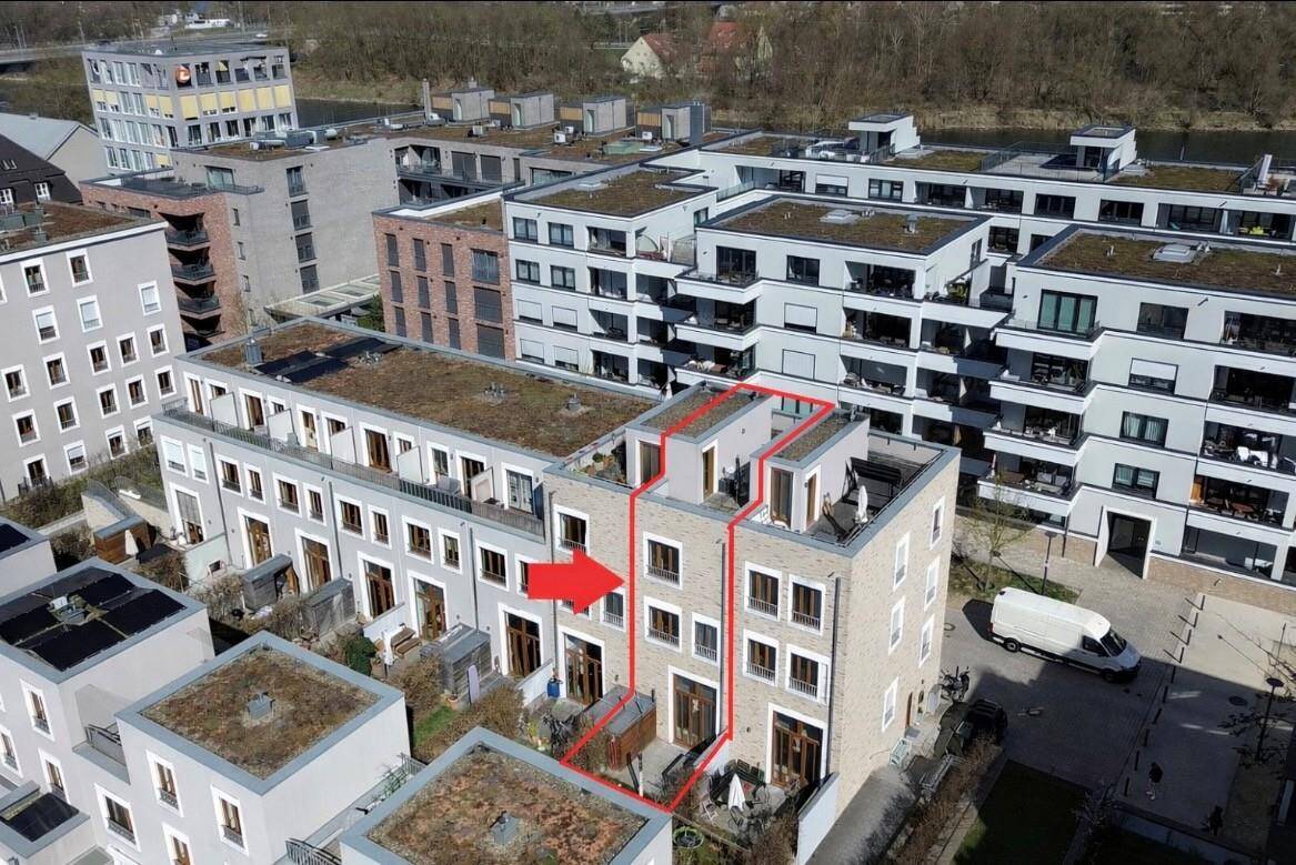 - Wohnen in Traumlage - Roof-Top-Townhouse in unmittelbarer Donaunähe im Marina Quartier