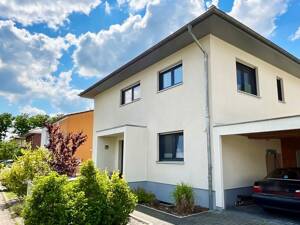 Einfamilienhaus mit 4 Bädern in gefragter Lage in Heiligensee – 13503 Berlin – Vorschaubild 1