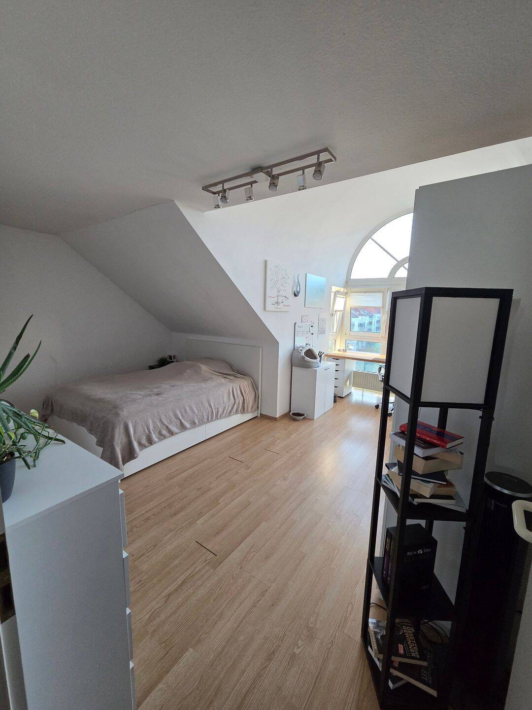 Helle 2-Raum-Wohnung in Gohlis