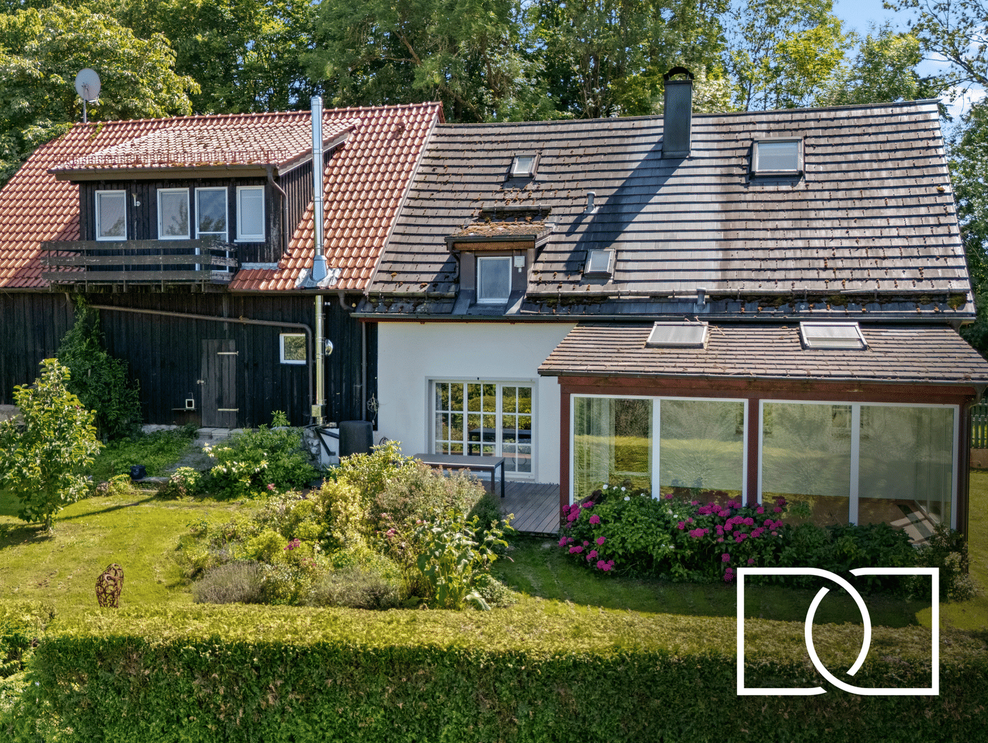 2004m² Grundstück! Modernisiertes Bauernhaus mit Scheune, großem Garten und traumhafter Aussicht – Mistelgau – Bild 1 von 9