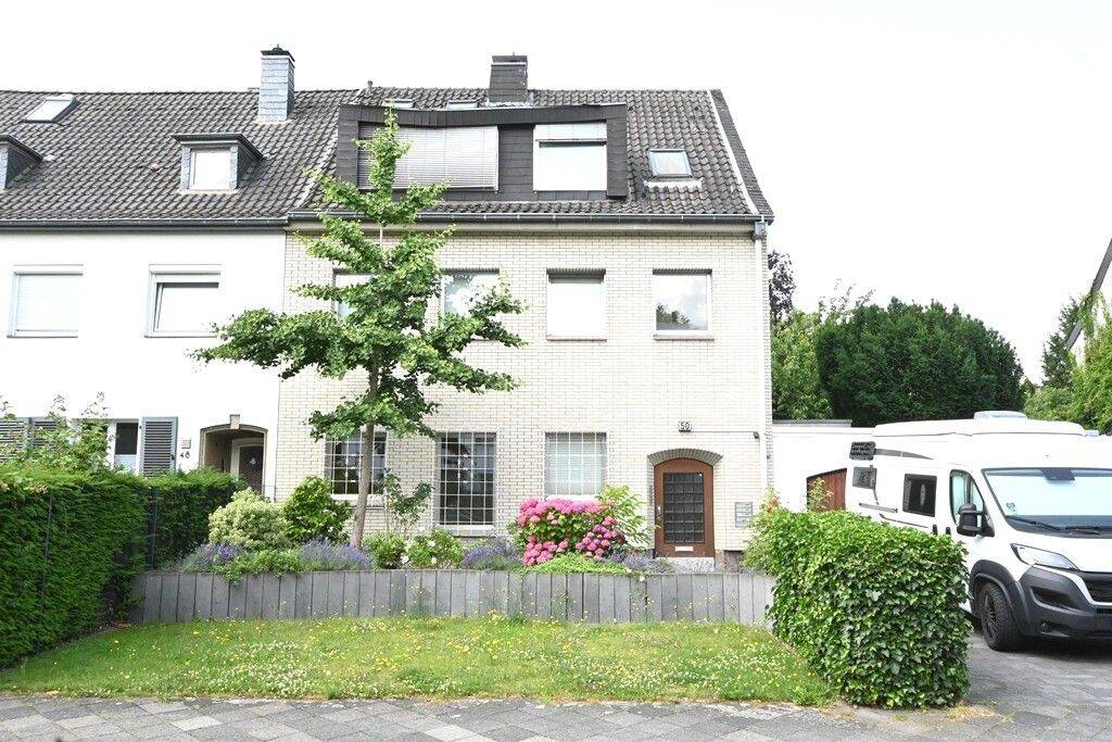 Teilvermietetes Mehrfamilienhaus mit Potenzial in bevorzugter Lage von D'dorf-Stockum – Düsseldorf – Vorschaubild 2