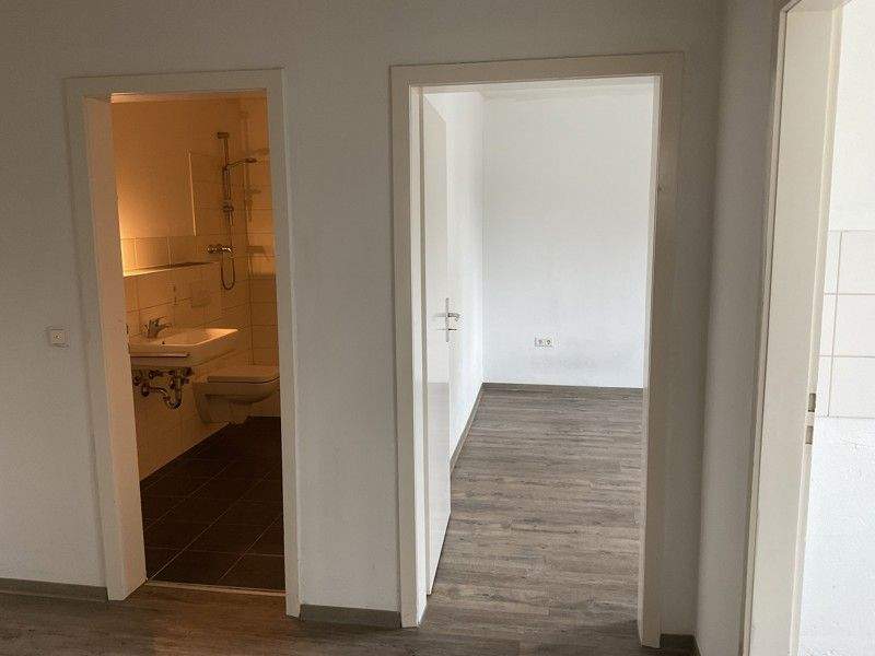Sehr schöne 2-Zimmer Wohnung mit Balkon in Bielefeld Baumheide – Bielefeld – Vorschaubild 5