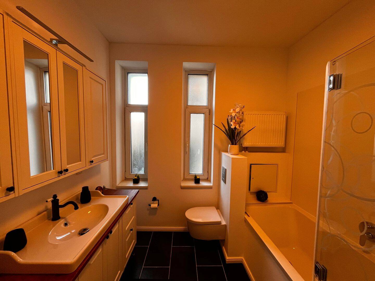 **Savoir Vivre** Möbliertes Appartement – Leipzig – Vorschaubild 9