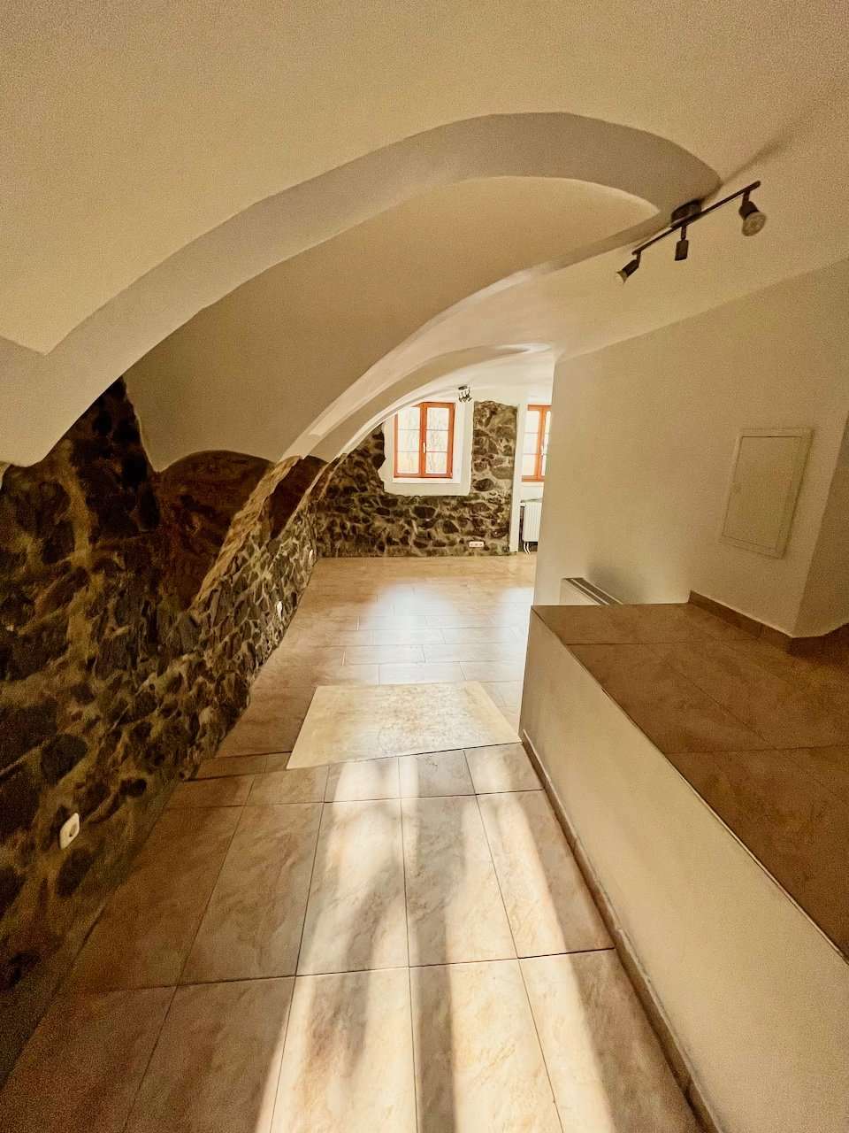 Attraktives Mehrfamilienhaus mit Ferienwohnungen im charmanten Görlitz in der historischen Altstadt – Görlitz – Vorschaubild 5