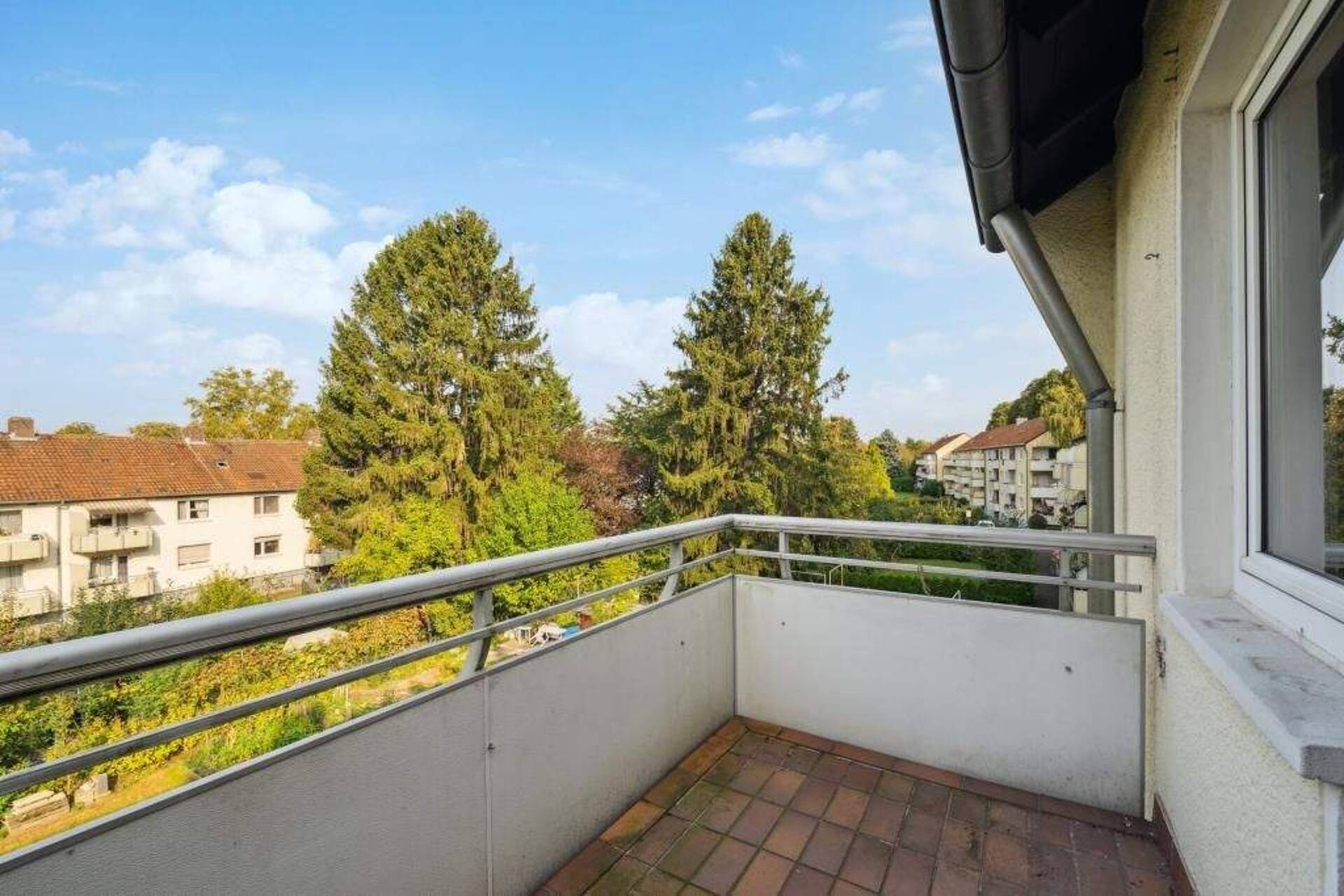 Etagenwohnung in 51149 Köln mit 57,42 m² kaufen