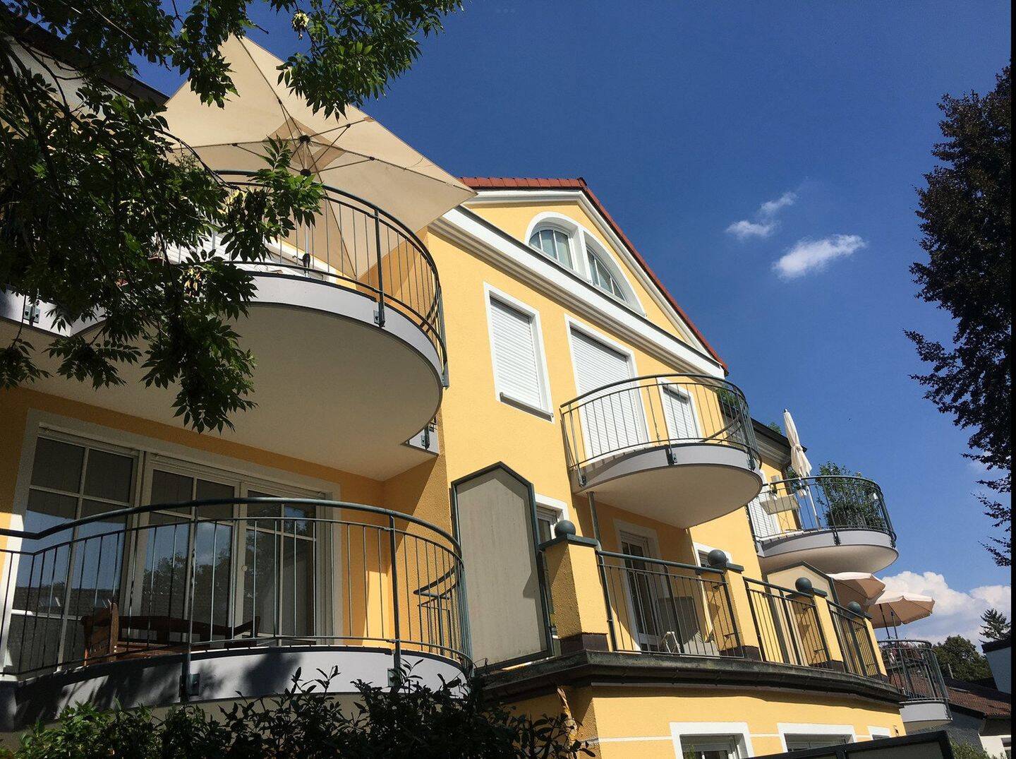 Top ausgestattet, Villenviertel, mit Terasse