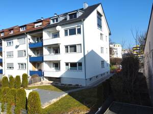 Stabil investieren. Zuverlässig vermietes Mehrfamilienhaus in Stuttgart-Zuffenhausen. – 70435 Stuttgart – Vorschaubild 3