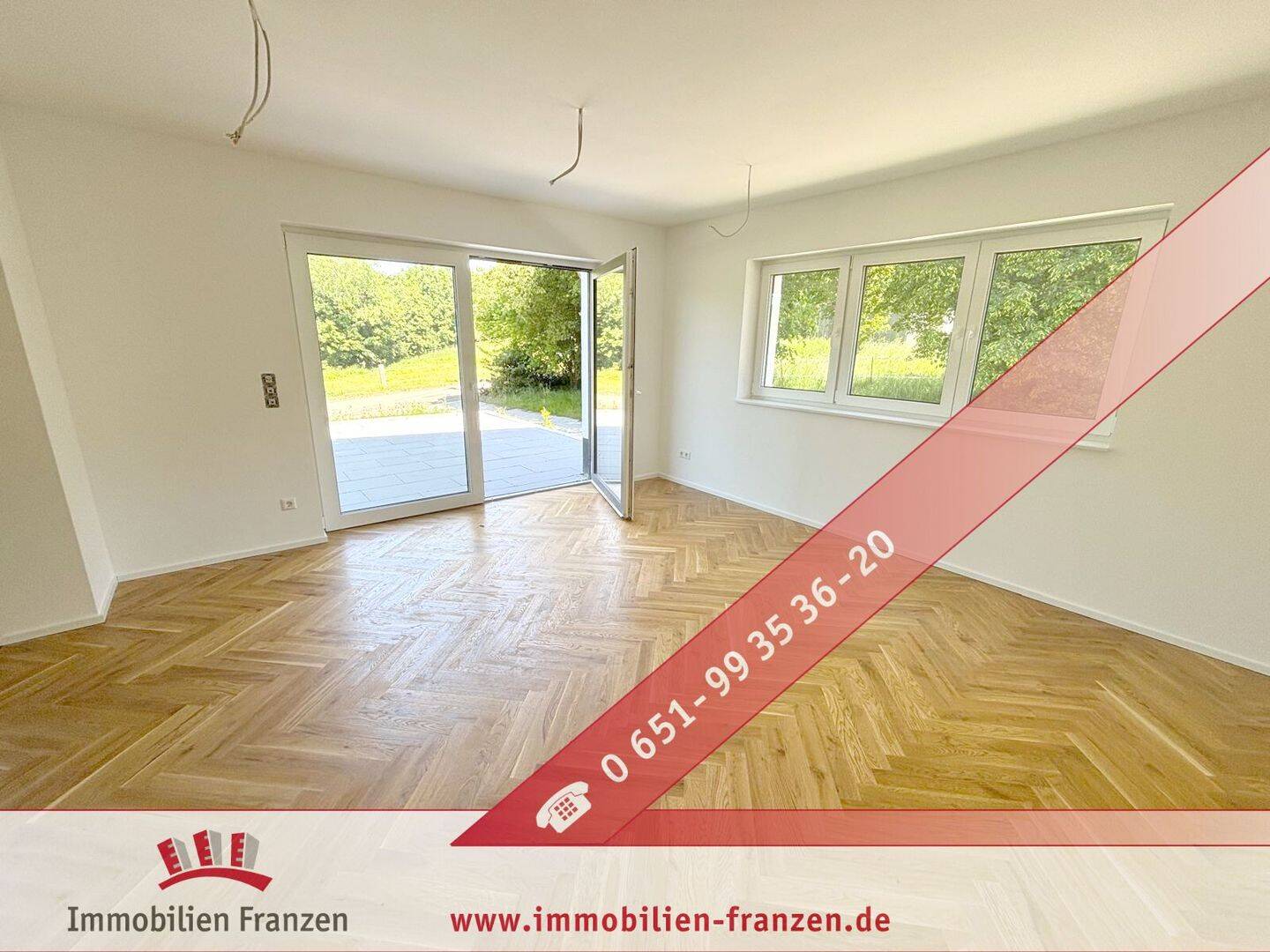 Zentral und im Grünen: neue, hochwertige Wohnung mit Terrasse und Gartenanteil