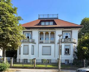 Großzügige 3-Zimmer-Maisonette-Wohnung mit Dachterrasse am Großen Garten
