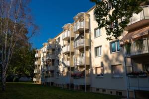 Ihre neue 3-Raumwohnung, Küche und Bad mit Fenster - sofort einziehen – 6217 Merseburg – Vorschaubild 1