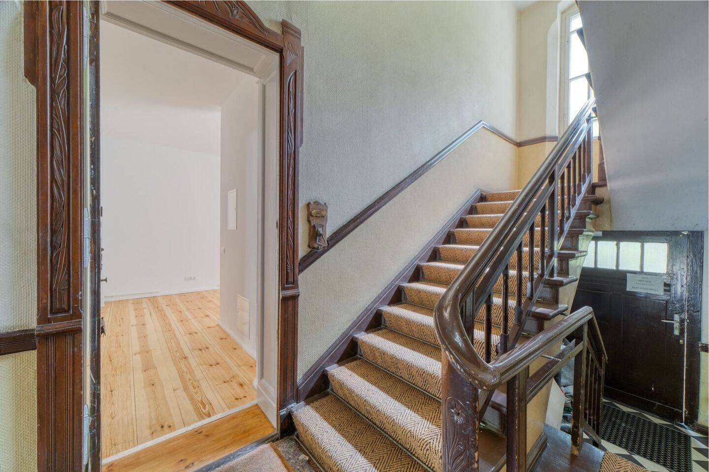 Stilvolle 2-Zimmer-Altbauwohnung mit Balkon und Stuck nahe Schloßstraße – Berlin – Vorschaubild 8