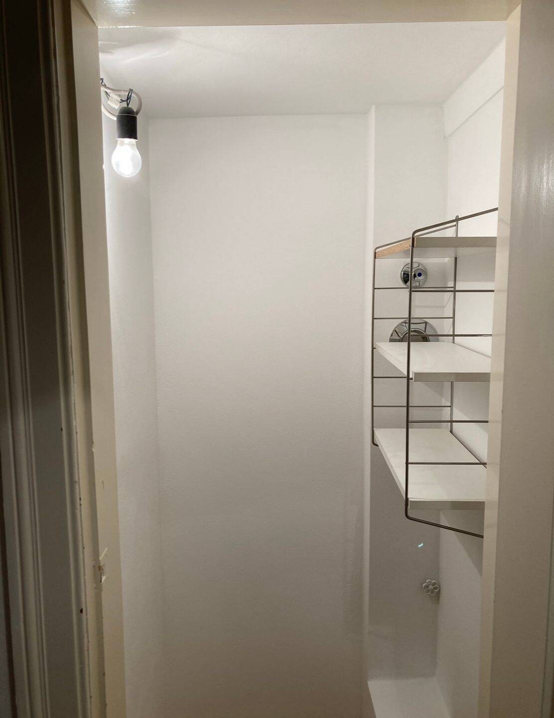 gepflegte kleine Altbauwohnung mit großem Westbalkon - frei beziehbar - – Berlin – Vorschaubild 8