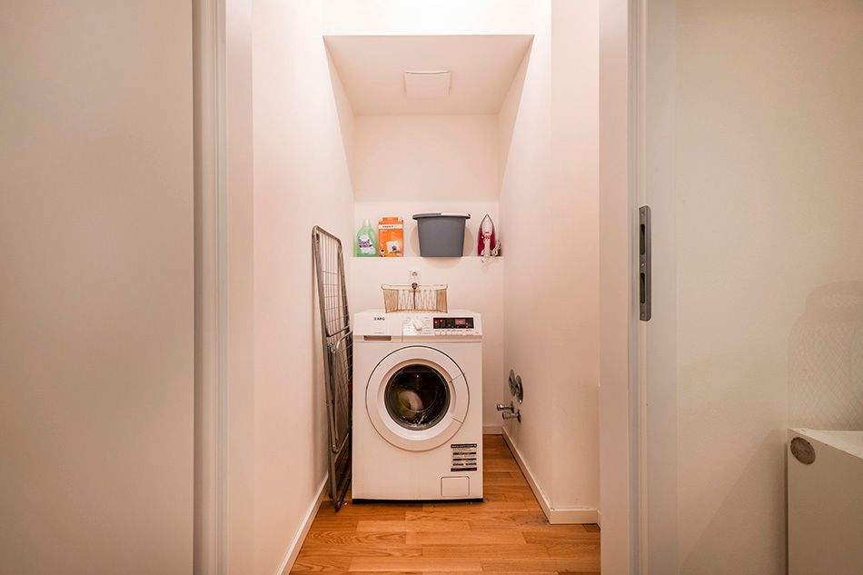 HAMBURG-LANGENHORN - KOMFORT-WOHNUNG, 2 ZIMMER, SÜD-BALKON, KELLERRAUM INKL. TG-STELLPLATZ – Hamburg – Vorschaubild 9