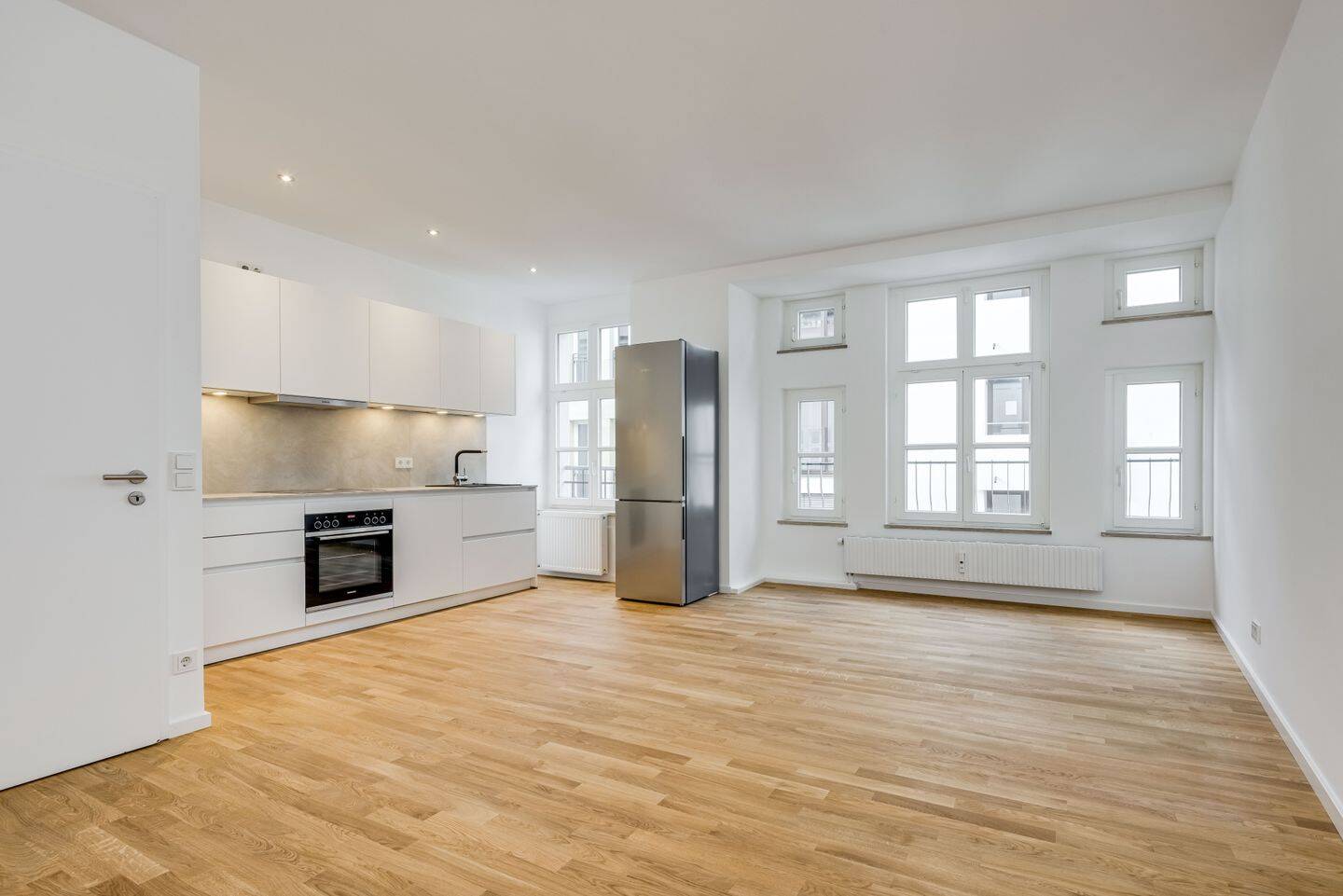 Direkt vom Eigentümer: Top moderne & lichtdurchflutete Wohnung im Herzen von München