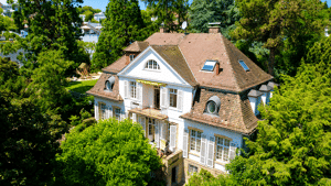Halbhöhenlage Stuttgart - Filetstück mit Weitblick und Entwicklungspotenzial