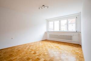 Helle und moderne 2-ZKB-Wohnung mit EBK in der Jakobervorstadt – 86152 Augsburg – Vorschaubild 3
