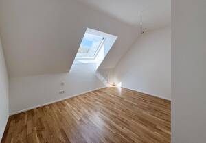 Erstbezug nach Kernsanierung: Gemütliche 3-Zimmer-DG-Wohnung in München-Trudering - WE 7 – 81825 München – Vorschaubild 8