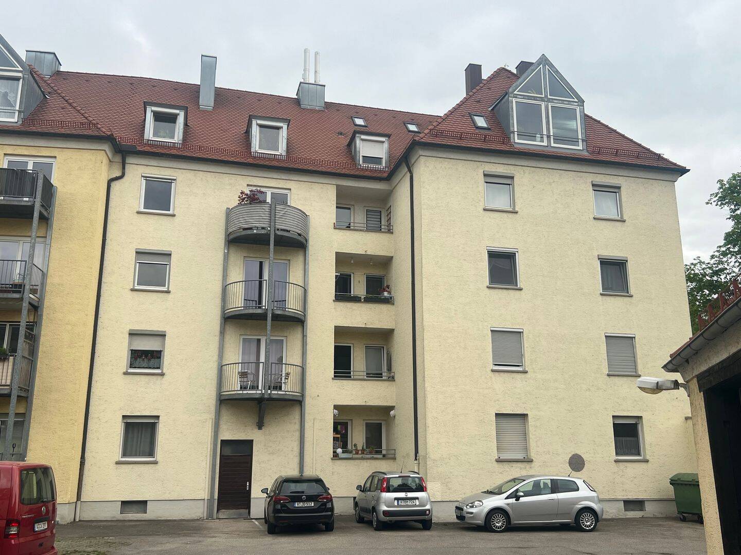 Gemütliche 1,5-ZKB-Wohnung mit Balkon zwischen Innenstadt und Uni – Augsburg – Vorschaubild 9