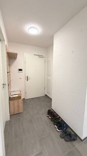Familienfreundliche 4-Zi.-Wohnung mit 2 Bädern, Abstellraum, Balkon & TG-Stellplatz in Schönefeld – 12529 Berlin – Vorschaubild 5