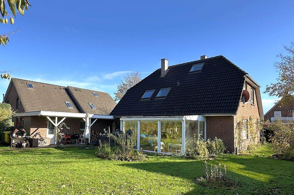 Solides Einfamilienhaus mit Garage in ruhiger, zentrumsnaher Lage in Niebüll – Niebüll – Vorschaubild 2