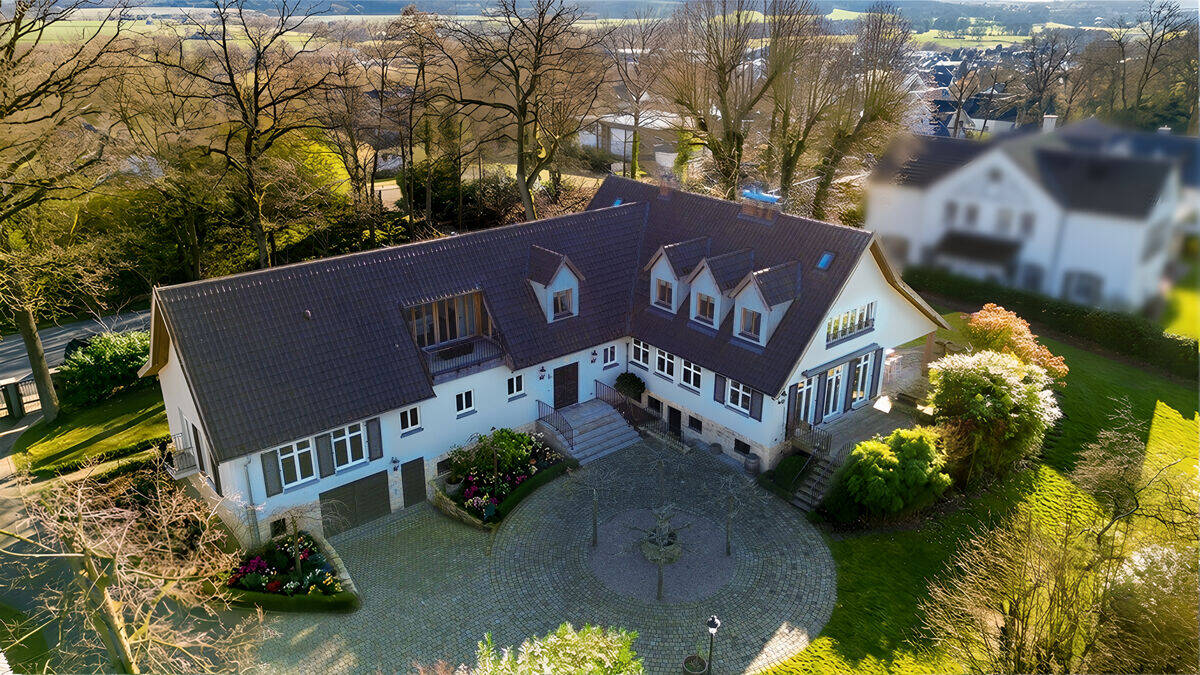 Wohntraum mit parkähnlichem Grundstück...