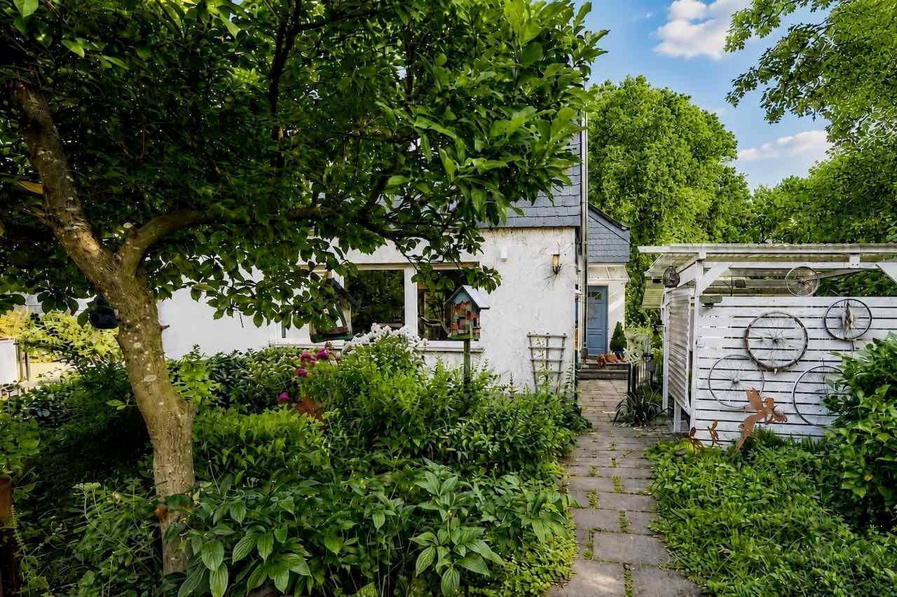 Freistehendes Einfamilienhaus in Atzlenbach - Naturidylle für Tierfreunde und Ruhesuchende – Leverkusen – Vorschaubild 2