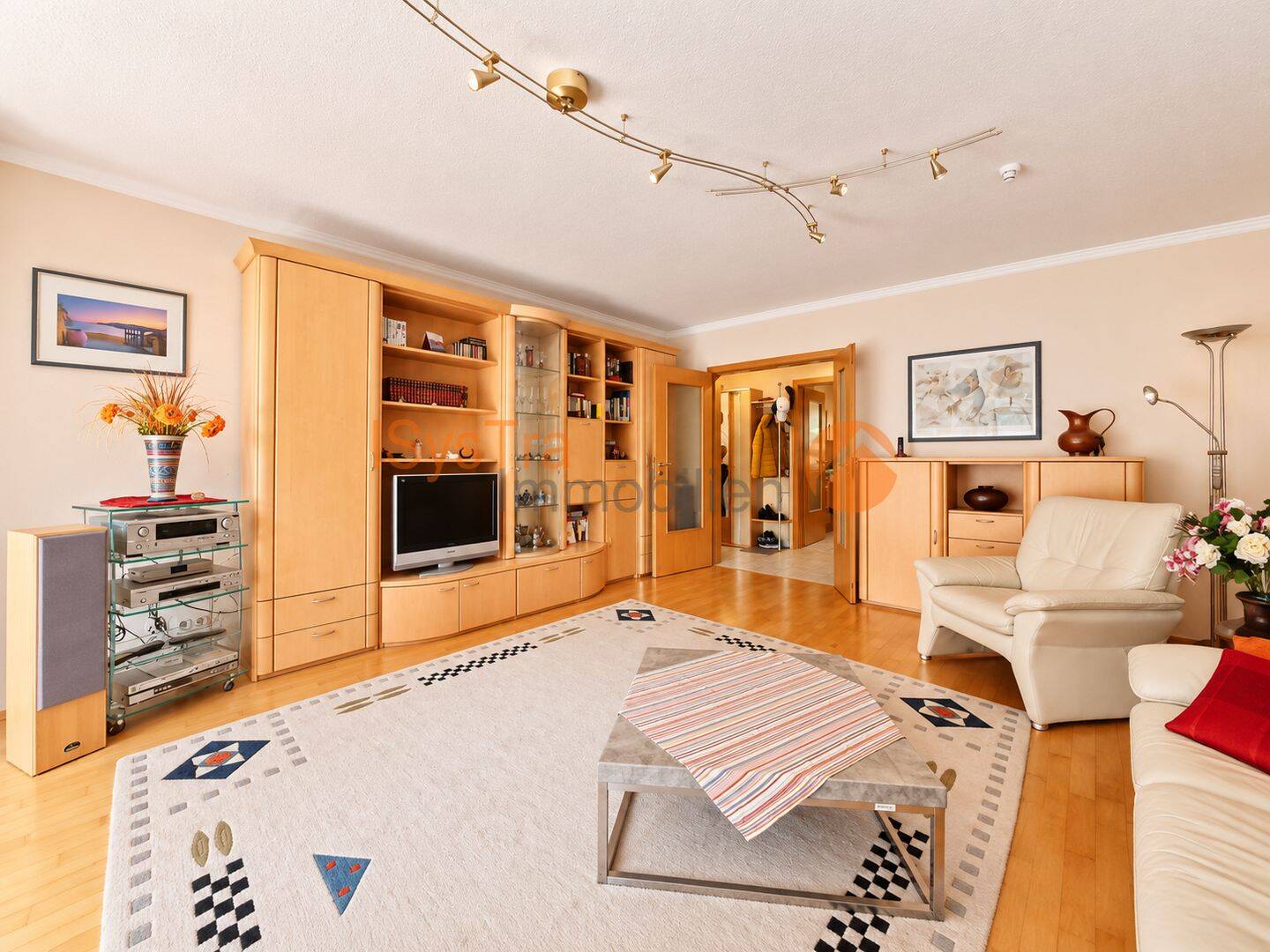 3-Zimmer-Wohnung mit Westbalkon und TG-Stellplatz in Wiesbaden-Frauenstein - sofort frei – Wiesbaden – Vorschaubild 2