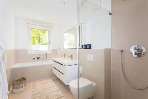 Babelsberg: Großzügige 5-Zimmer-Maisonette mit Garten & 2 Tiefgaragenstellplätzen – 14482 Potsdam – Vorschaubild 8