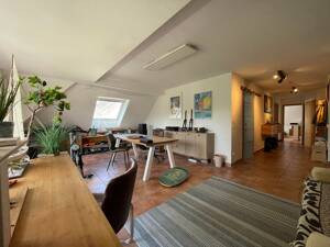 WOHNEN, WO ANDERE SPAZIEREN GEHEN! Gepflegte Dachgeschosswohnung mit Balkon und Garage nahe dem Rheinvorland – 47228 Duisburg – Vorschaubild 7