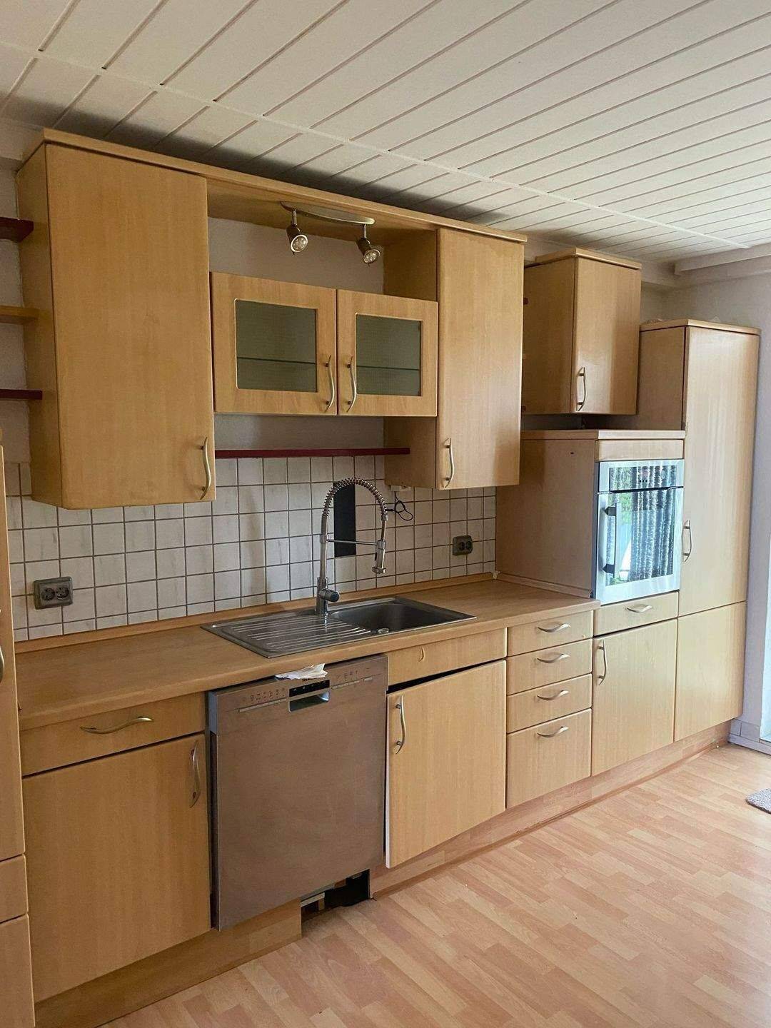 **Sofort bezugsfreies Zweifamilienhaus mit viel Potenzial – Preis verhandelbar** – Bremen – Vorschaubild 2