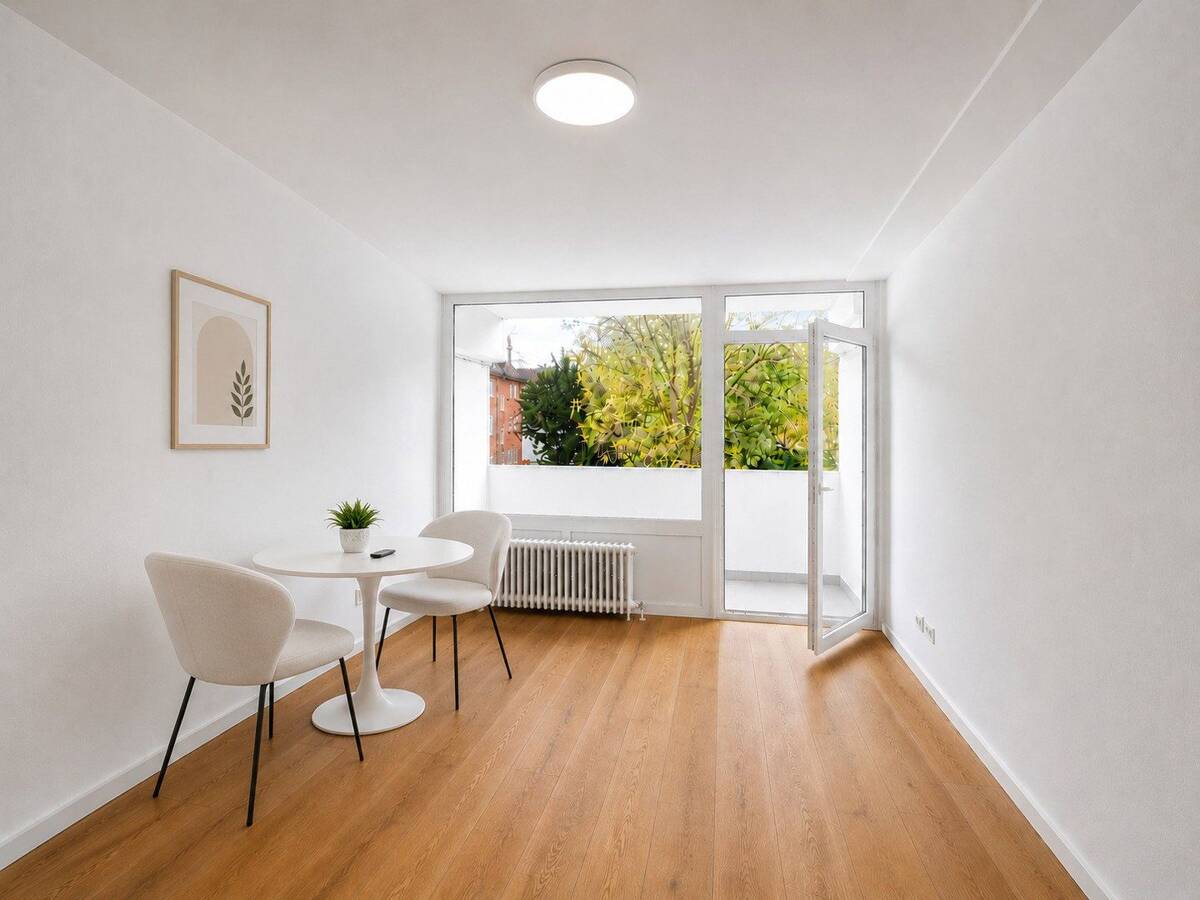 Kernsaniertes 1-Zimmer-Apartment in Schwabing mit Südbalkon & TG - provisionsfrei – 80805 München – Bild 1 von 6