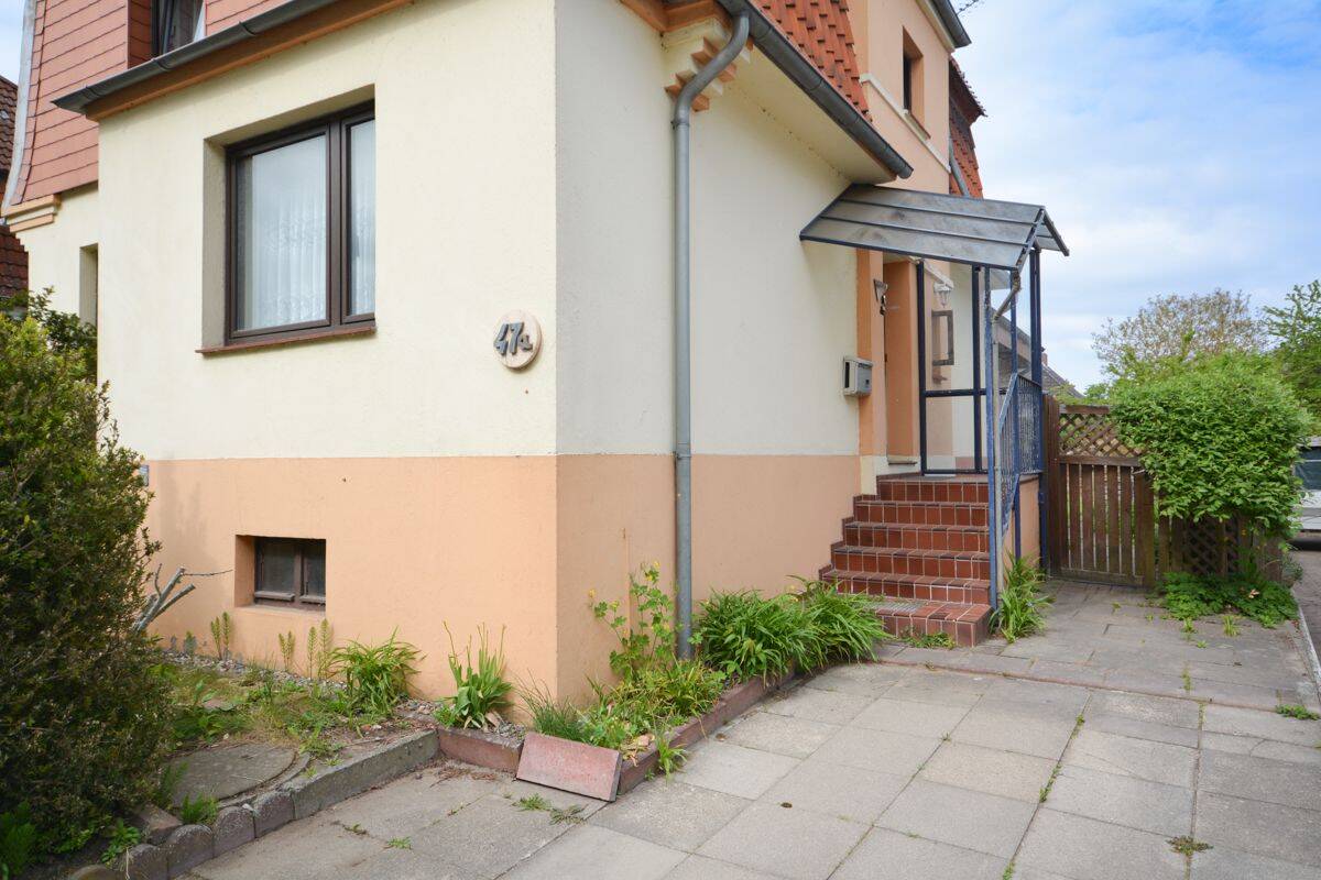 Ein- / Zweifamilienhaus mit Garten und Keller in zentraler Lage – Lübeck – Vorschaubild 5