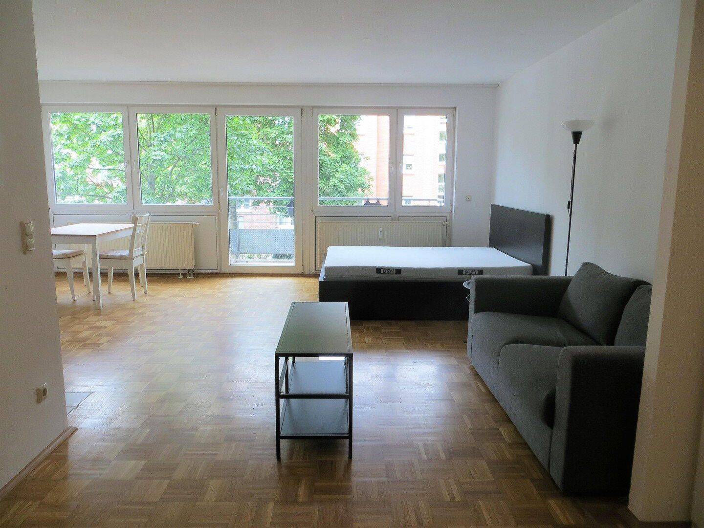Top gelegene, 1-Zimmer Eigentumswohnung mit Westbalkon und Tiefgaragenstellplatz – Köln – Vorschaubild 2