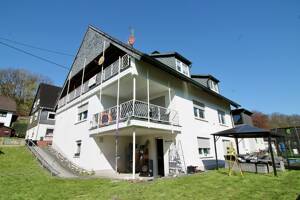 Zwei Wohneinheiten - ein Zuhause: Flexibles Zweifamilienhaus in Siegen-Trupbach – 57072 Siegen – Vorschaubild 2