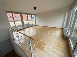 Perle in der Erfurter Altstadt: Reihenhaus mit 3 Balkonen und Garage