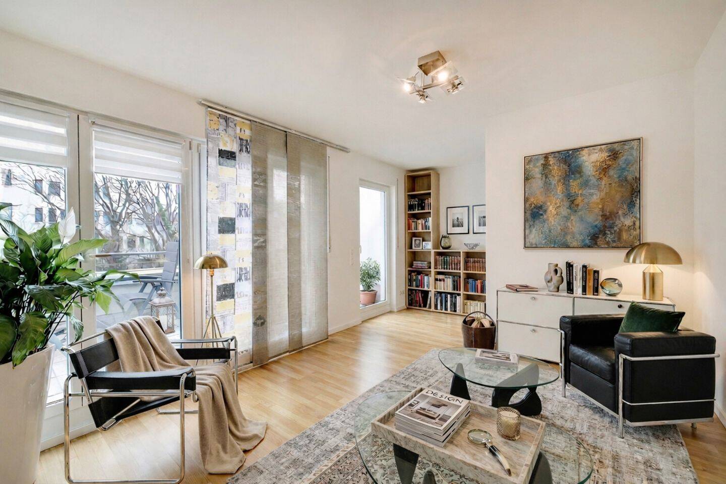 Sonne, Raum und Zuhause - 3 Zimmer mit Süd-Dachterrasse in Moosach und A+ Energieeffizienz