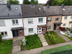 Sanierungsbedürftiges Reihenmittelhaus in ruhiger Kernstadtlage von Paderborn