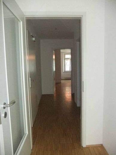 Bitte nur Mailanfragen: Attraktiv Wohnen in einer großzügigen 2-Zi-Whg in der Östlichen Altstadt – Regensburg – Vorschaubild 7