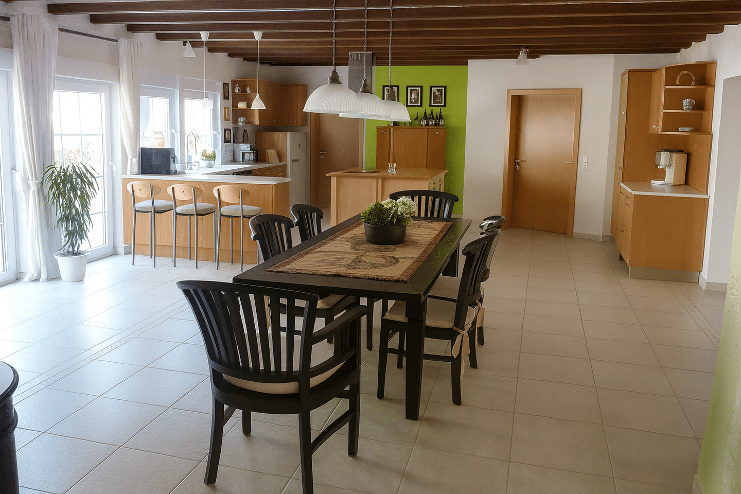 Geräumiges Zweifamilienhaus in malerischer Hanglage mit separater Einliegerwohnung. – Kirchhundem – Vorschaubild 3