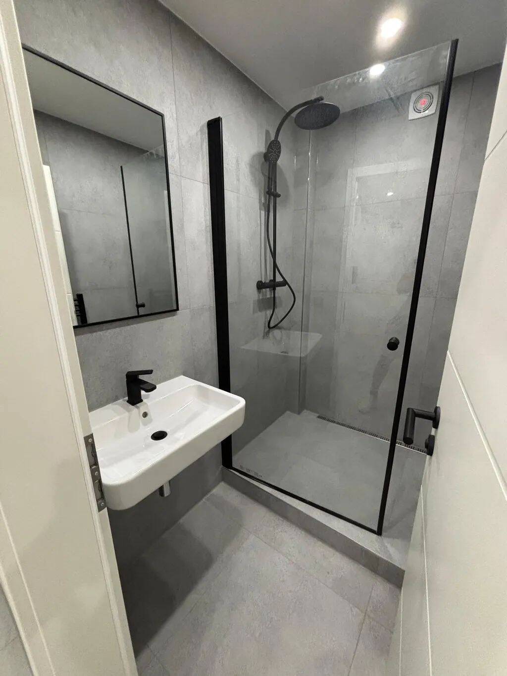 Helles, stylisches Zimmer in zentral gelegener WG - Nürnberg – Nürnberg – Vorschaubild 4