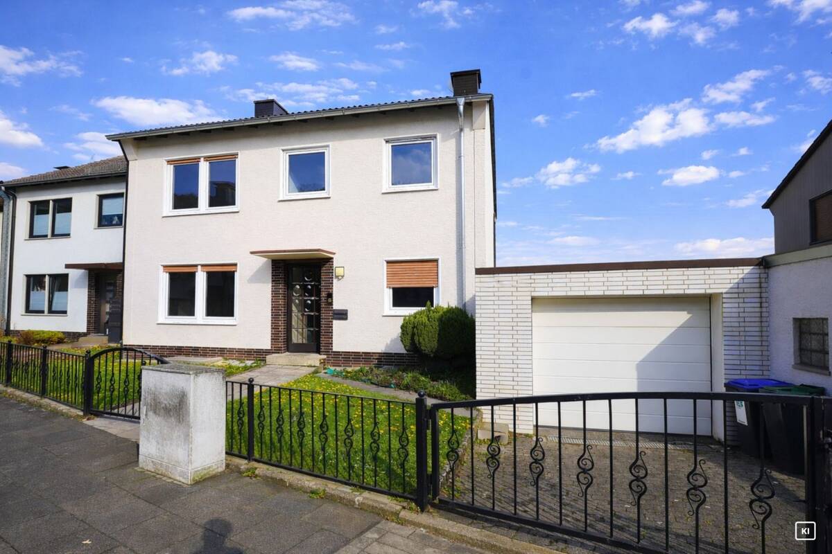 Keine Käuferprovision- ca. 145 m² großes Reiheneckhaus mit zwei Wohneinheiten in ruhiger Lage – 58135 Hagen – Bild 1 von 9