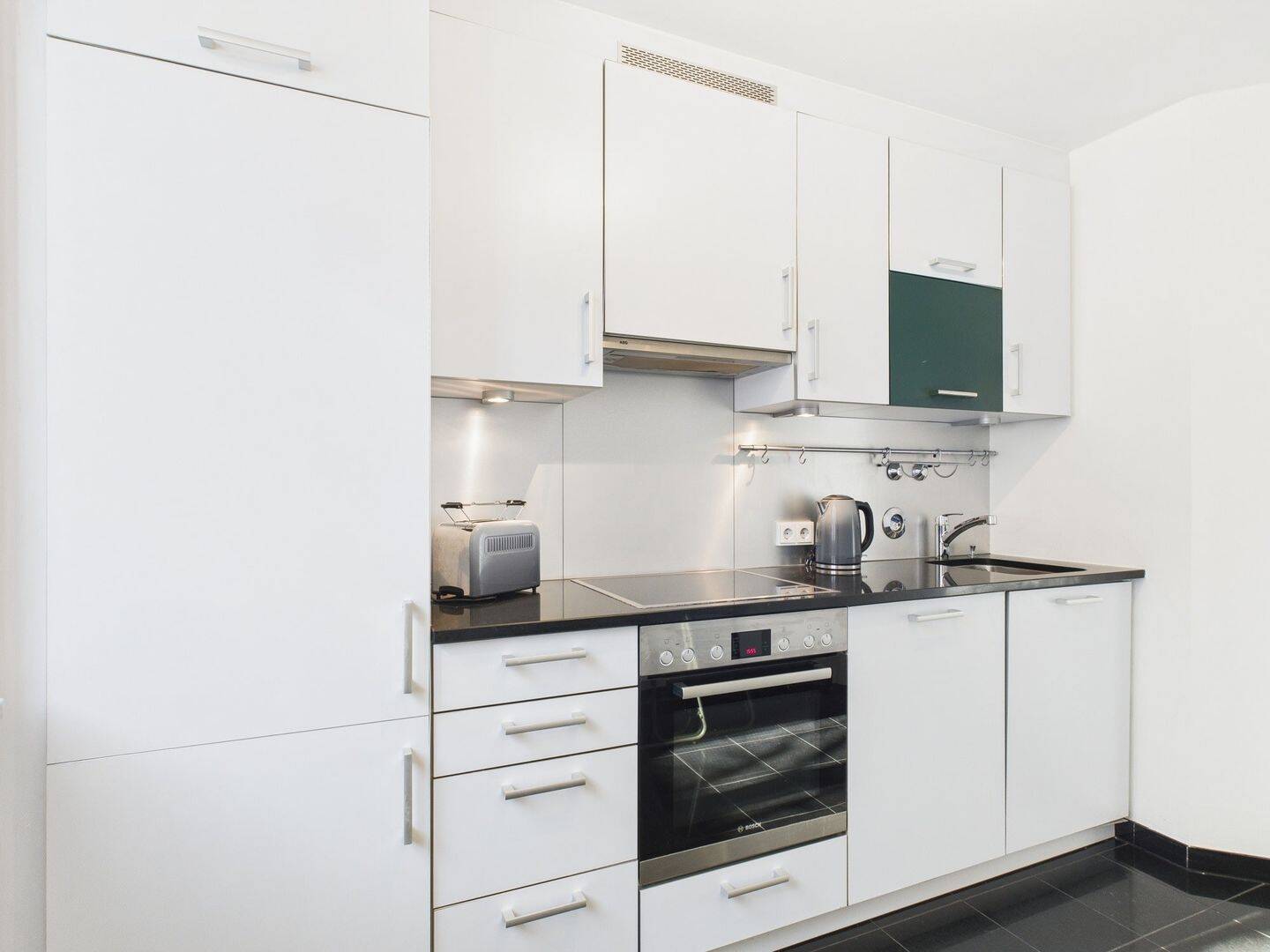 Hochwertige 2-Zimmer-Wohnung zwischen Schloss und Hirschgarten – München – Vorschaubild 8