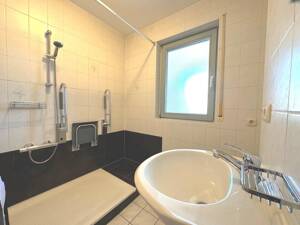 Wohnung mit Süd-Balkon in zentraler Lage im Straßenbahnbereich – 86154 Augsburg – Vorschaubild 6