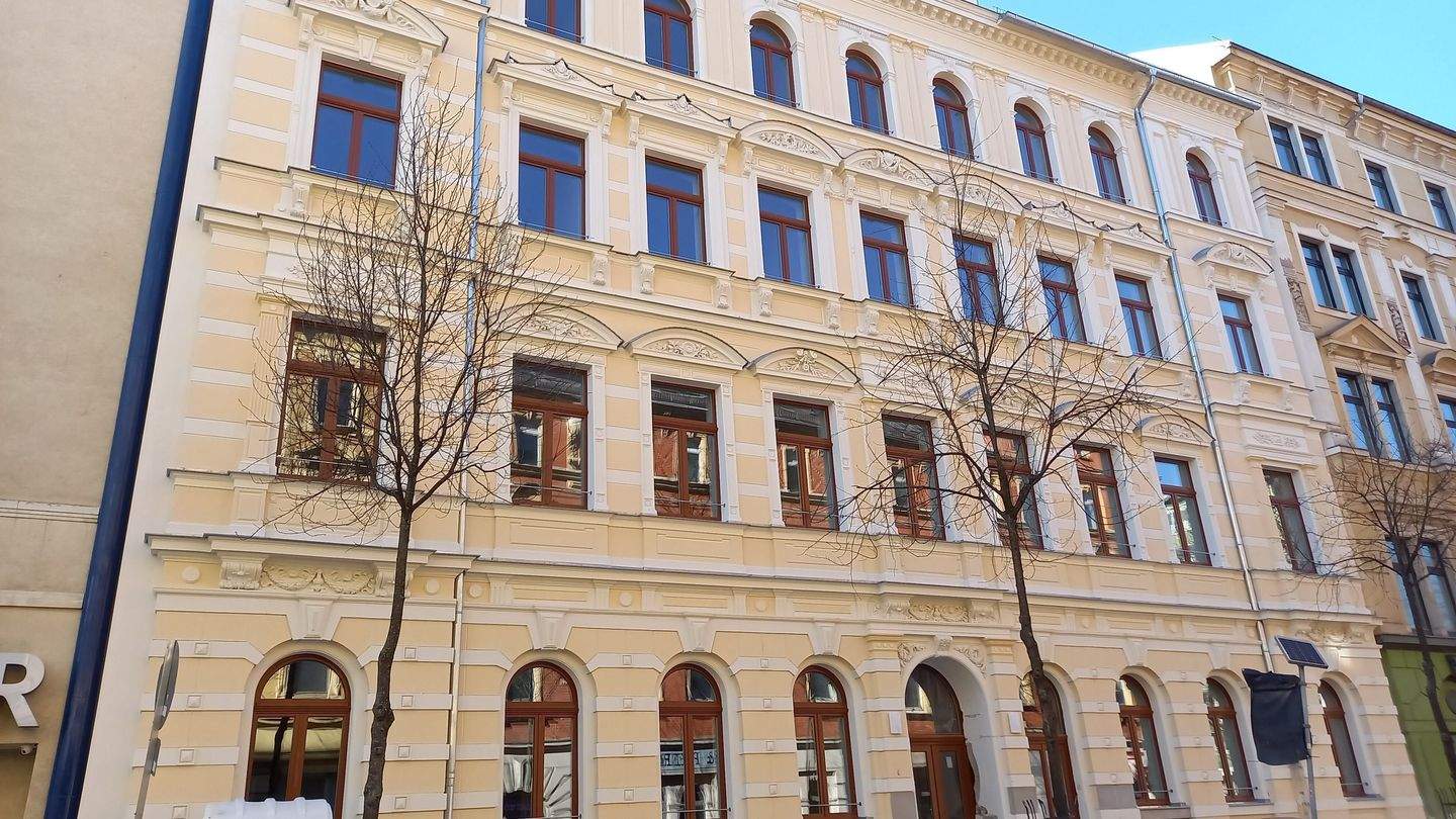 2-Raum-Appartment mit Küche, Lichtsystem, Design- Bad, Aufzug, Waschsalon