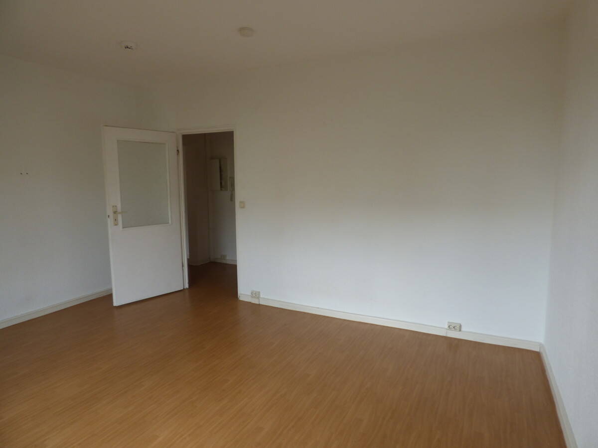 Attraktive Kapitalanlage: Sonnige Wohnung in zentraler Lage "vermietet" mit Wannenbad und Aufzug – Berlin – Vorschaubild 4