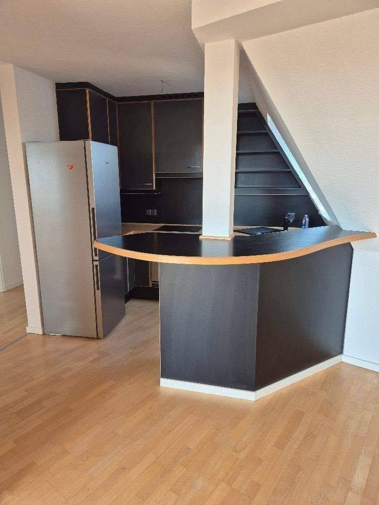 Nürnberg Nähe Frankenstraße: helle Maisonette Wohnung; sonnige Dachloggia; gepflegte Einbauküche; Tageslichtbad - ab sofort verfügbar – Nürnberg – Vorschaubild 5