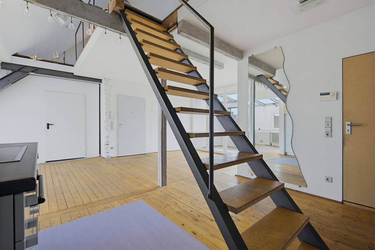 Großzügige Stadtwohnung in Bestlage der Südweststadt mit Loggia & ausgebautem Spitzboden! – Karlsruhe – Vorschaubild 5